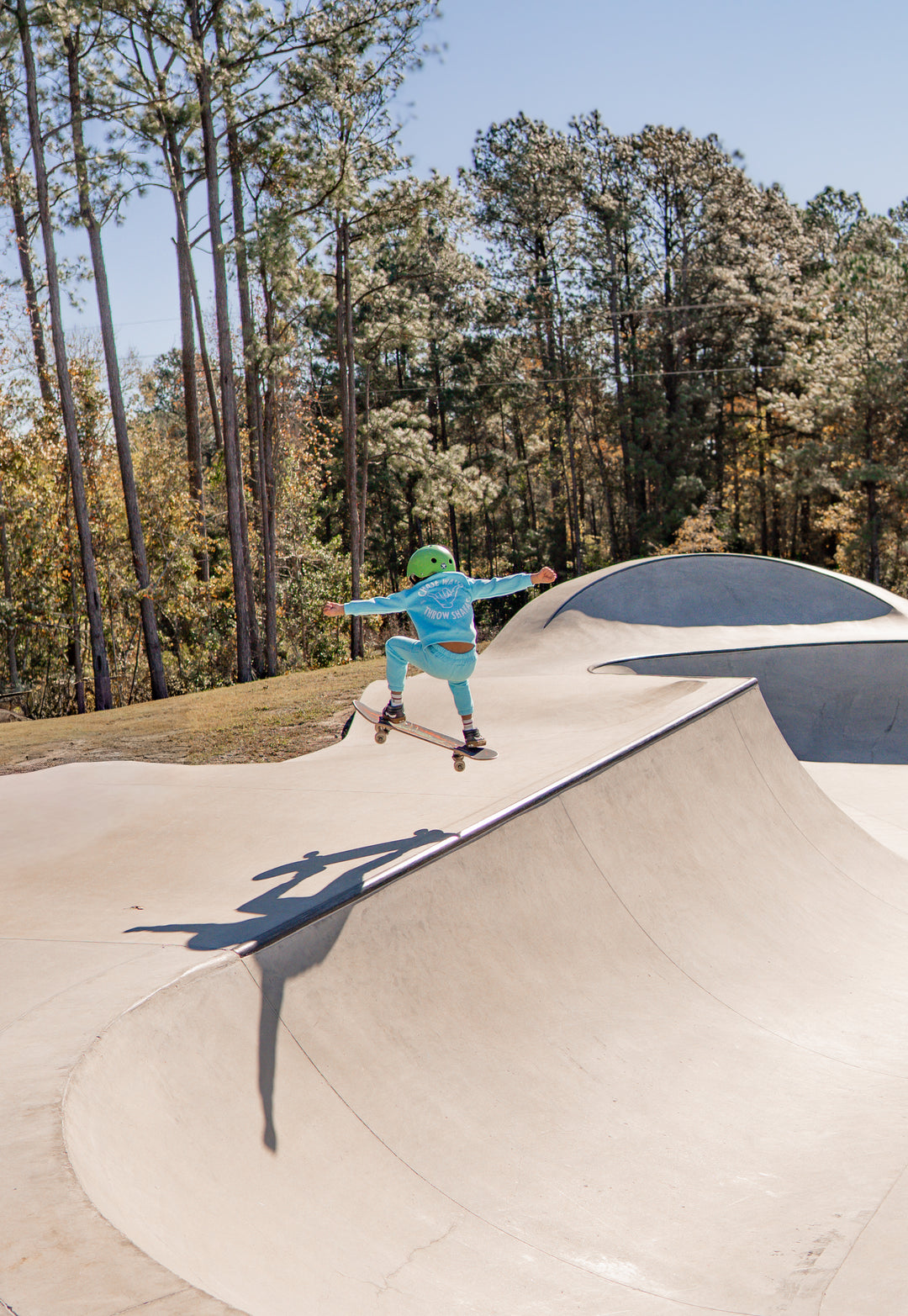 Chase Waves Throw Shakas