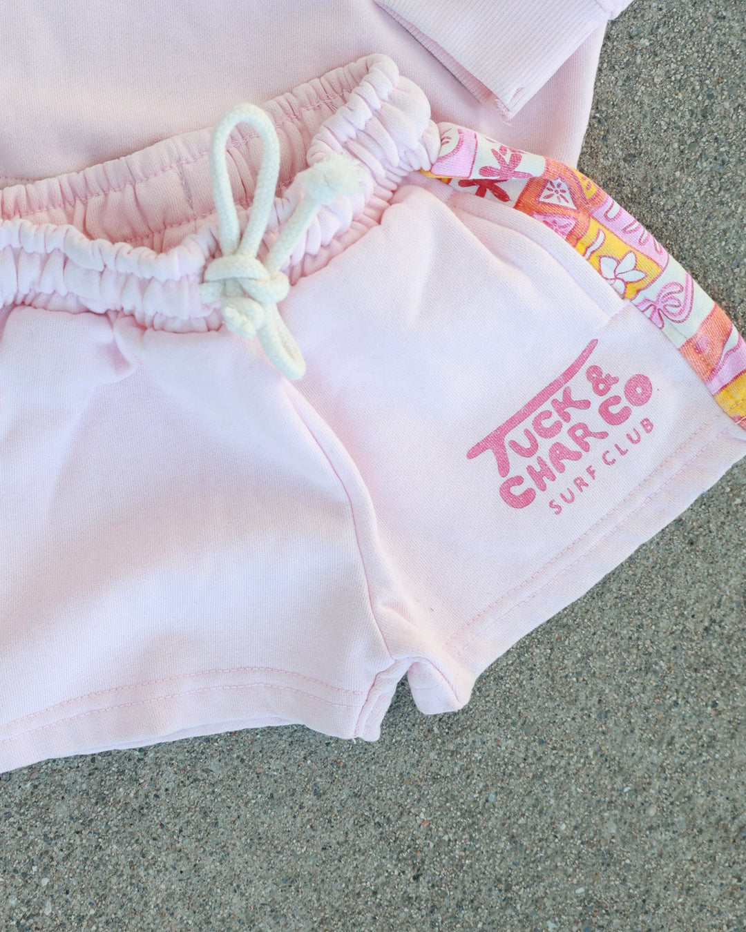 Shorts– Girls Retro Coastal Surf Club (Pink)