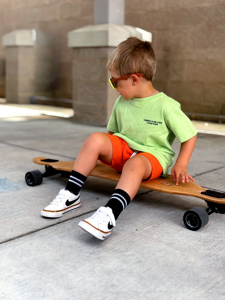Garden hose Kids > iPad Kids T-Shirt - Tuck & Char Co.