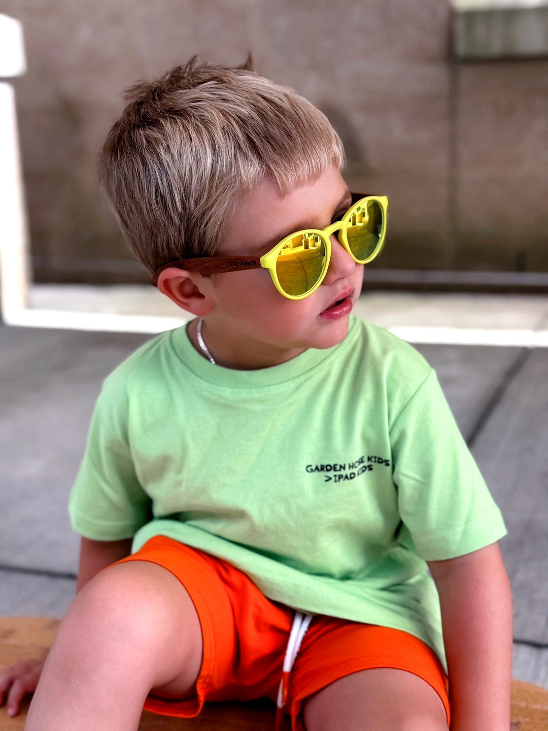 Garden hose Kids > iPad Kids T-Shirt - Tuck & Char Co.