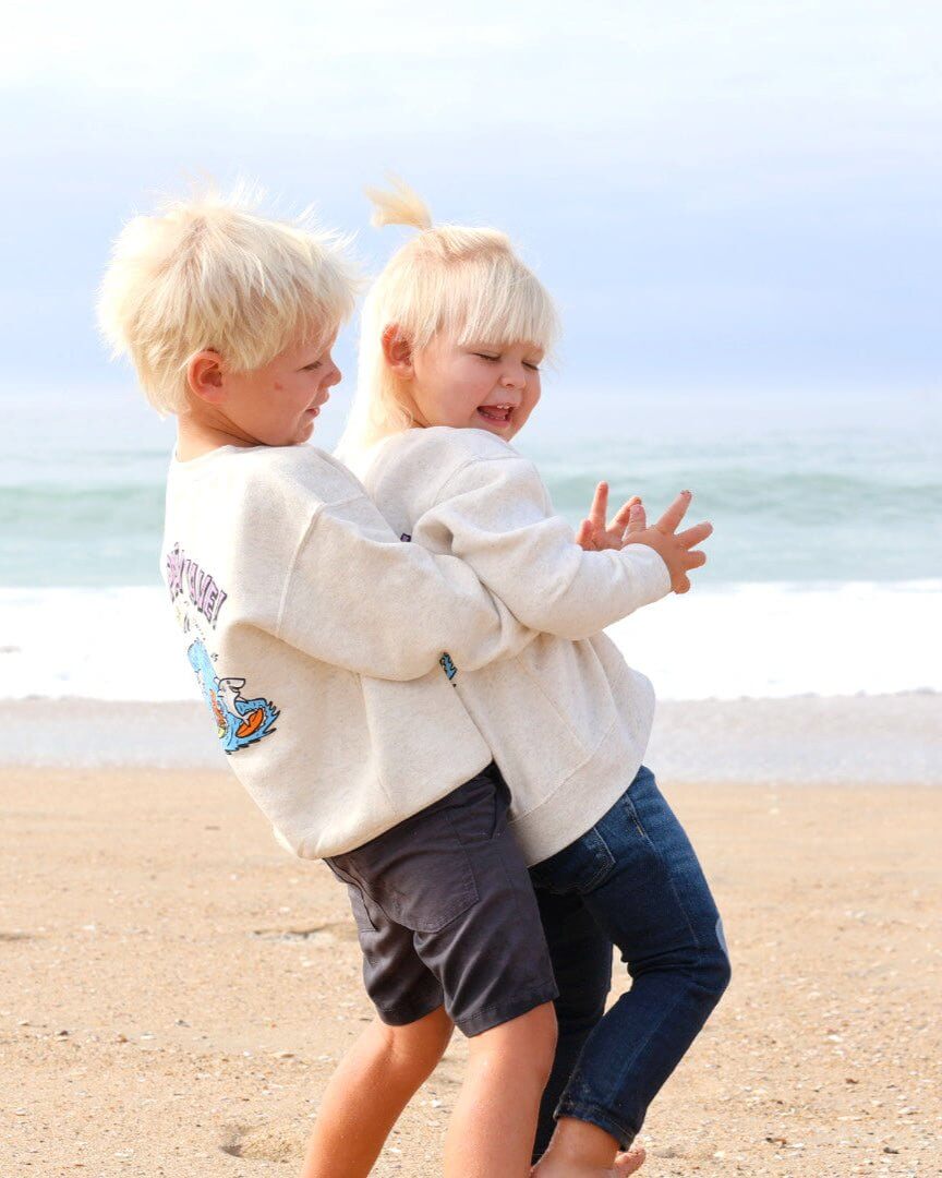 Party Wave - Crewneck Sweatshirt - Tuck & Char Co.