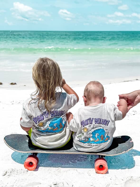 Party Wave T-Shirt - Tuck & Char Co.
