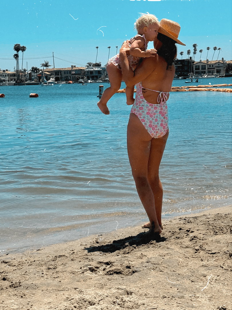 Womens Seashell Love One Piece (defective) - Tuck & Char Co.