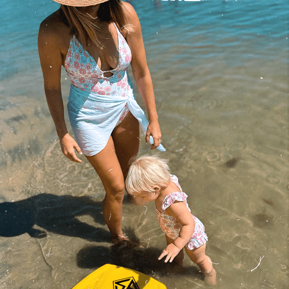 Womens Seashell Love One Piece (defective) - Tuck & Char Co.